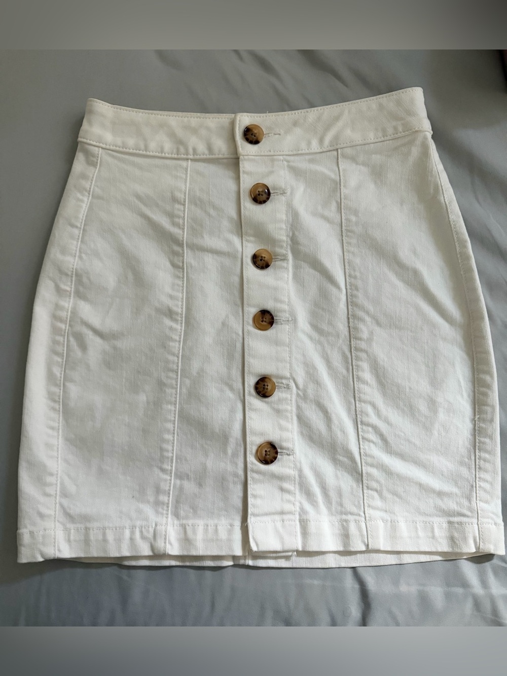 LOFT White Button-Front Skirt with Buttons
